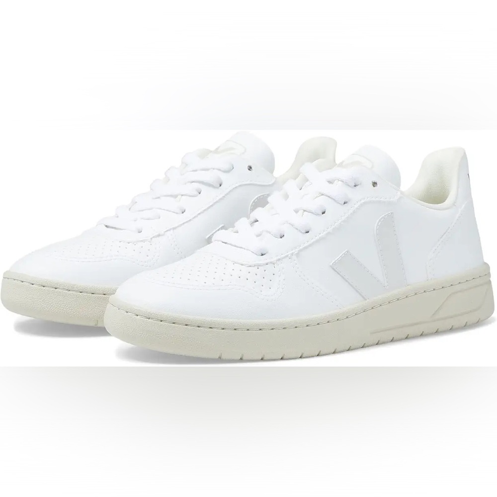 Veja V-10 Leather Sneakers in Extra-White